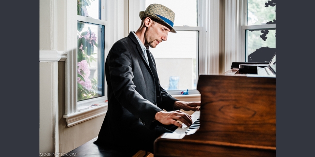 Bandleader Brian Friedland-photo by Agnieska Rytych-Foster